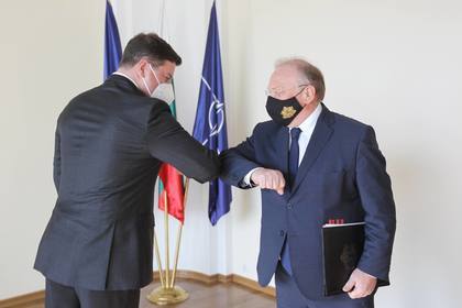 Minister Svetlan Stoev received the British Ambassador Rob Dixon
